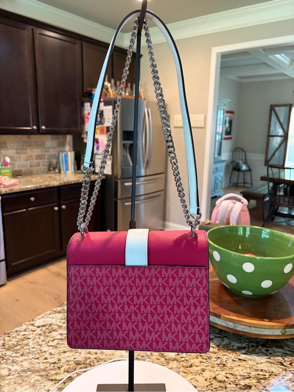 Michael Kors Hot Pink and White Chain Shoulder Bag - Picture 5 of 6